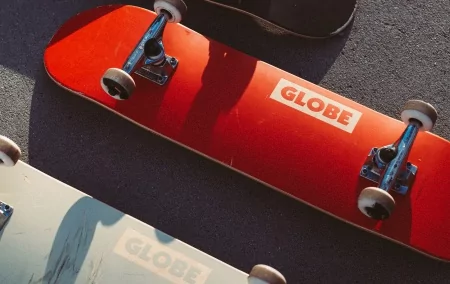 Дека для скейтборда GLOBE GOODSTOCK DECK Neon Purple SS21